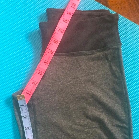 Lululemon Clam Digger II - Picture 7 of 7